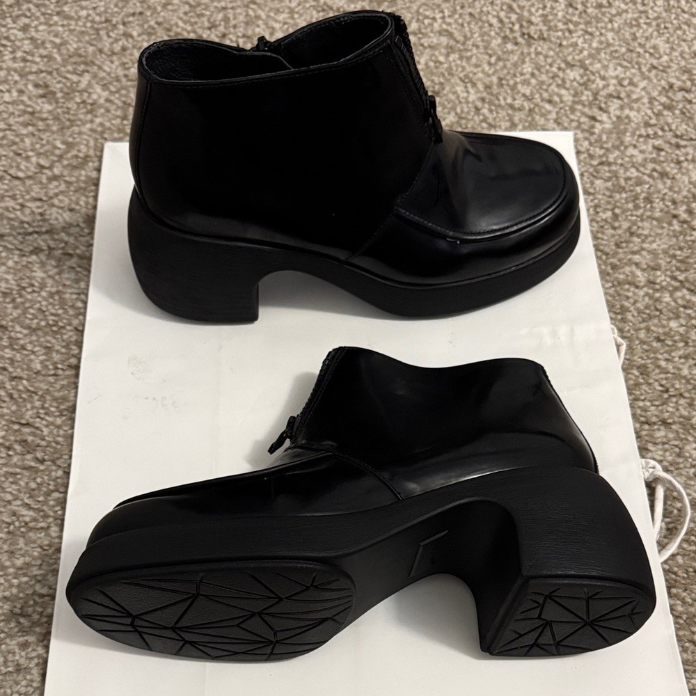 CamperLab Thelma Heeled Booties - Picture 5 of 6